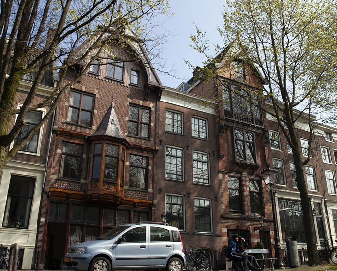 Homes by the canal in Amsterdam